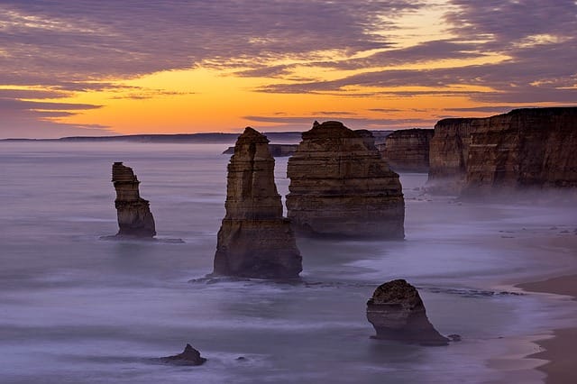 10 Iconic Attractions in Australia