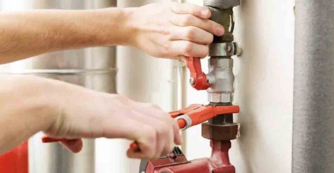 How to Clean Water Pipes in Your House